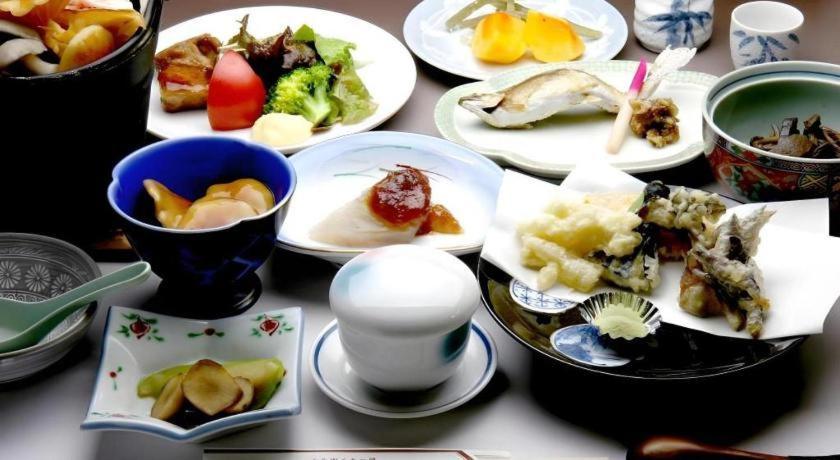 Hotel Minshuku Yoshinoya à Minakami Extérieur photo
